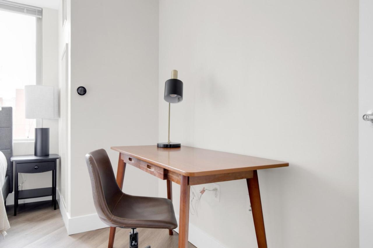 Апартаменты E Cambridge 1Br W Wd Gym Steps From Train Bos-524 Бостон Экстерьер фото